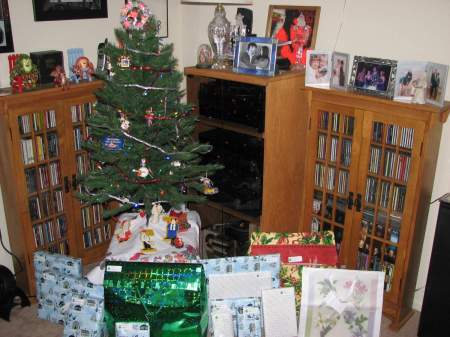 The audio corner with XMas goodness closeup